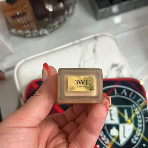 Makeup Bundle - Picture 4 of 4